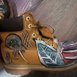 Timberland Brown and Black Artistic Boots